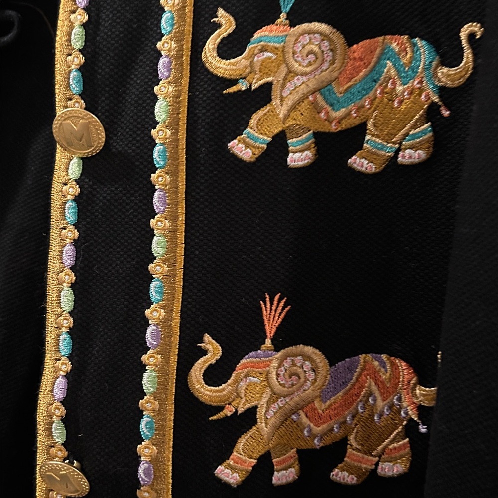 Bob Mackie, wearable art elephant, jacket 1X. Beautiful details, gold buttons, - Picture 4 of 14